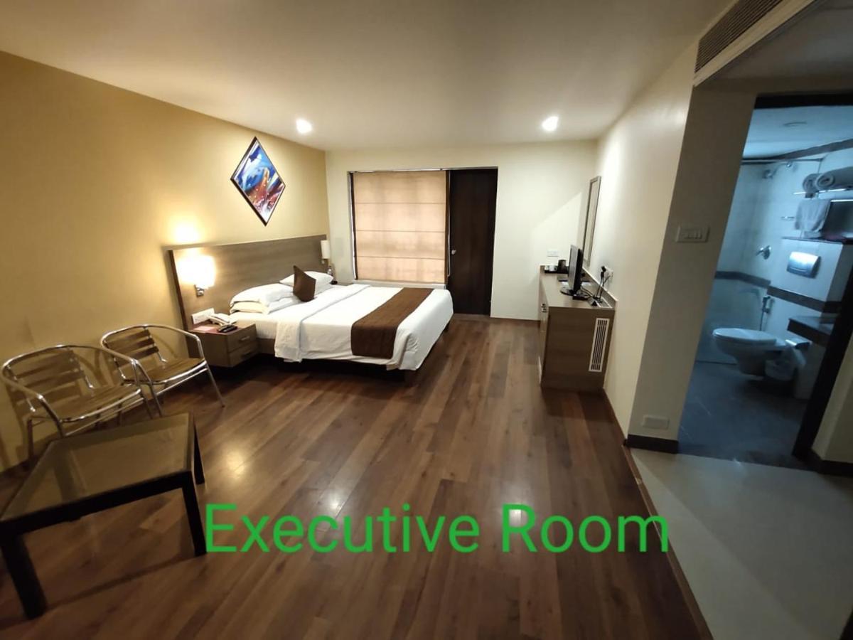 Arpanaa Hotel Тируваннамалай Экстерьер фото